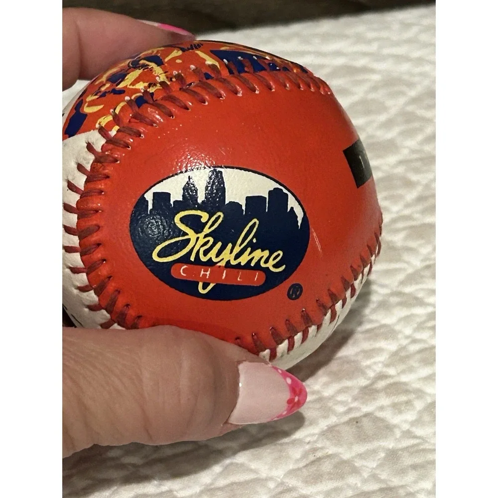 Barry Larkin #11 Cincinnati Reds 1995 NL‎ MVP Baseball Skyline Chili Souvenir